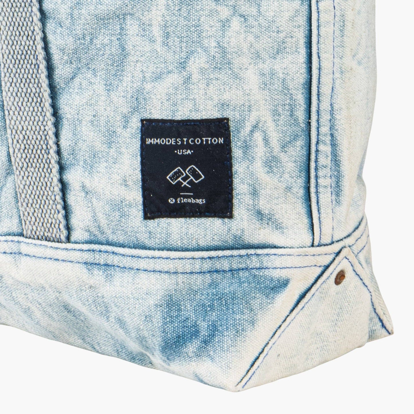 Small East West Tote | Acid wash